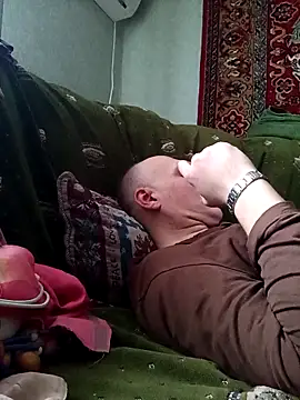 Pineapple04 online show from February 26, 2026, 1:33 pm