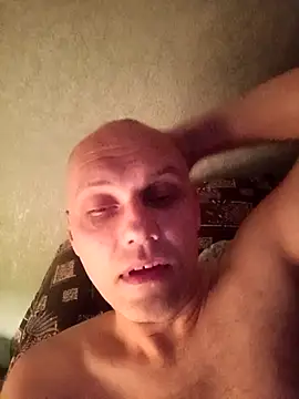 Pineapple04 online show from October 23, 2025, 9:02 pm