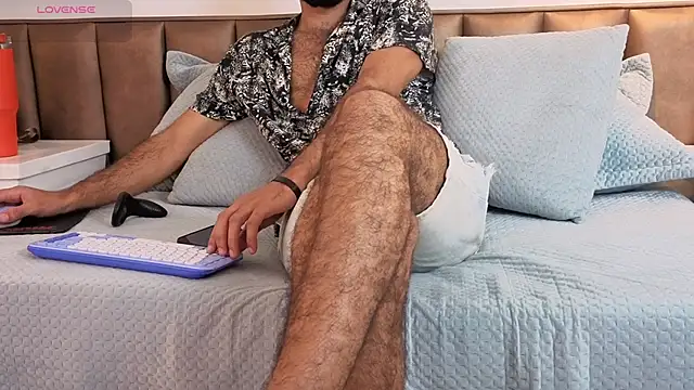 Ethan  Walker online show from May 5, 2026, 7:06 pm