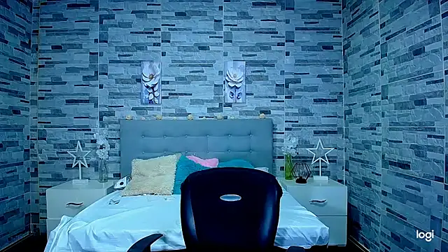 ADAM HOT online show from September 28, 2025, 8:49 pm