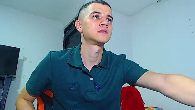 ADAM HOT online show from January 18, 2026, 2:26 am