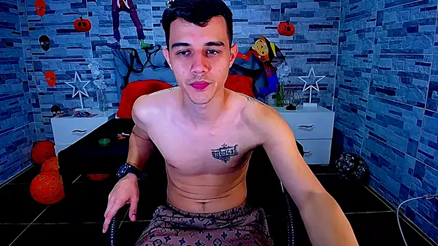 ADAM HOT online show from October 21, 2025, 9:14 pm