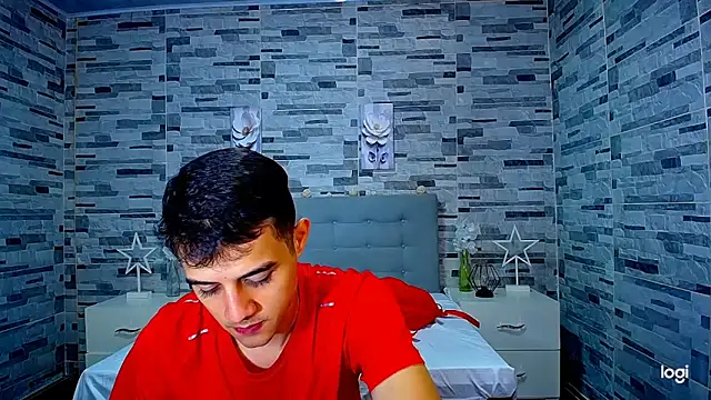 ADAM HOT online show from September 29, 2025, 9:53 pm