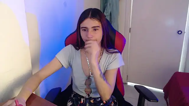 Snapshot of Maximesex chatting on June 5, 2026, 1:50 pm Maximesex online show from June 5, 2026, 1:50 pm