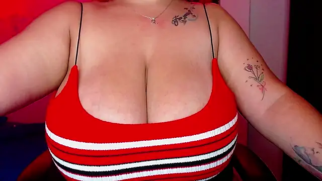 Snapshot of Rousrossell_4 chatting on January 4, 2025, 2:46 am Rousrossell 4 online show from January 4, 2025, 2:46 am