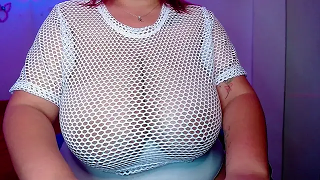 Snapshot of Rousrossell_4 chatting on December 22, 2024, 11:09 pm Rousrossell 4 online show from December 22, 2024, 11:09 pm