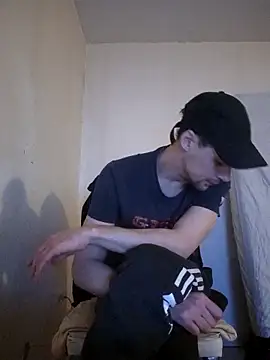 kx93 online show from December 17, 2025, 6:40 am