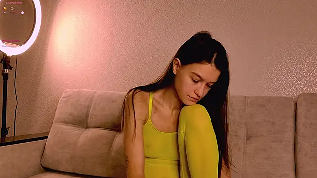 Alice  grace online show from November 9, 2025, 8:13 pm