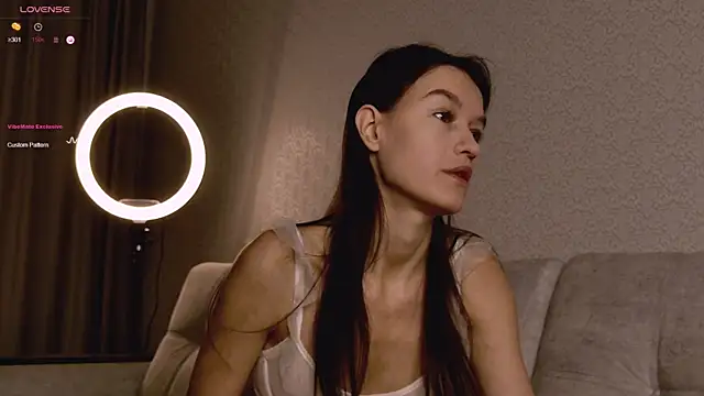 Alice  grace online show from October 9, 2025, 8:09 pm