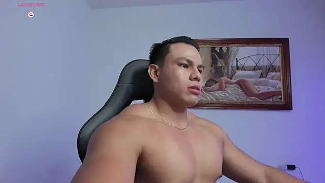 RoyConstance online show from May 3, 2026, 4:17 am