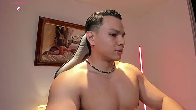 RoyConstance online show from July 17, 2026, 2:42 am