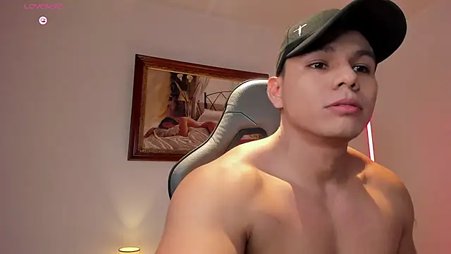 RoyConstance online show from August 6, 2026, 3:23 am