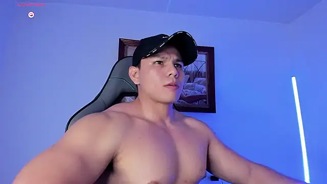 RoyConstance online show from February 4, 2026, 3:23 am