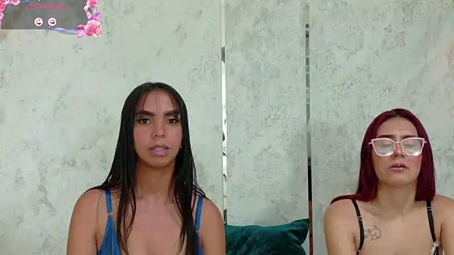 valentina 0  online show from March 13, 2026, 2:11 pm