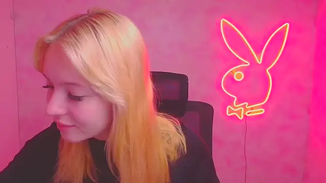 Milka kiss  online show from October 15, 2025, 8:55 am