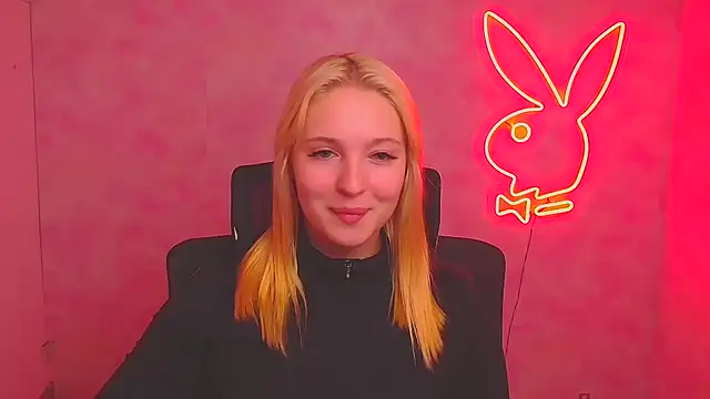 Milka kiss  online show from October 2, 2025, 1:25 pm