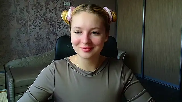 Snapshot of Milka_kiss_ chatting on May 16, 2026, 9:41 am Milka kiss online show from May 16, 2026, 9:41 am