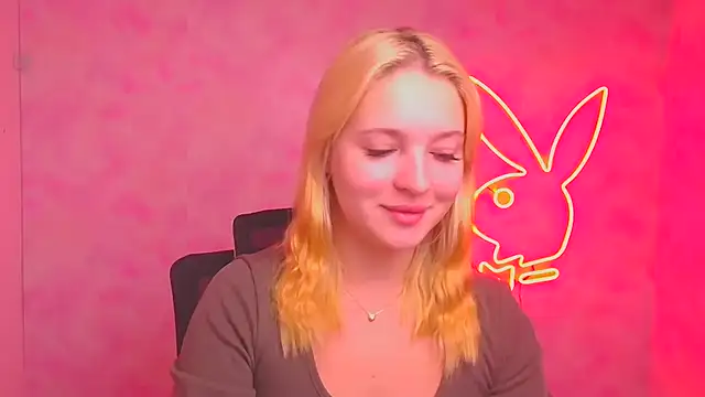 Milka kiss  online show from October 17, 2025, 5:44 am