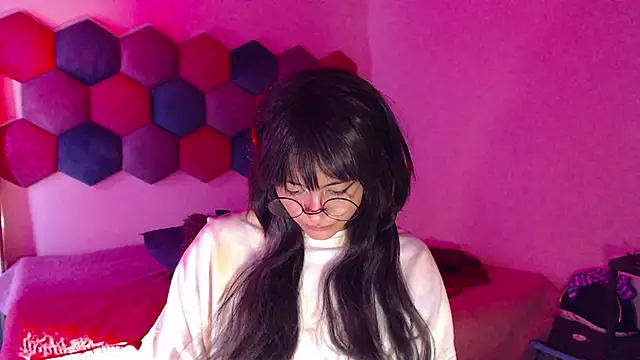 liz-beths online show from February 28, 2025, 5:15 pm