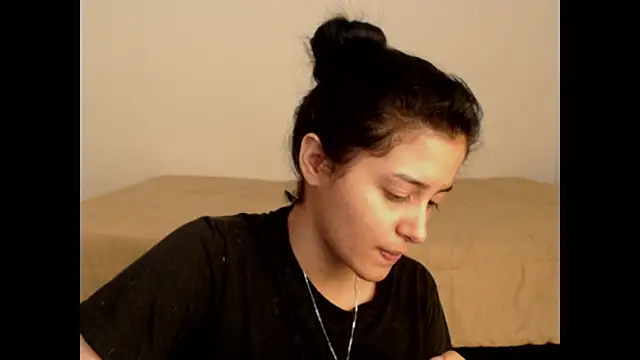 Snapshot of liz-beths chatting on February 16, 2026, 11:57 pm liz-beths online show from February 16, 2026, 11:57 pm