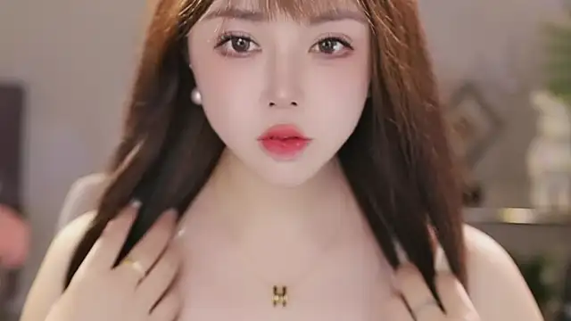 Snapshot of Qiaoqiao_ chatting on February 25, 2026, 1:22 pm Qiaoqiao online show from February 25, 2026, 1:22 pm