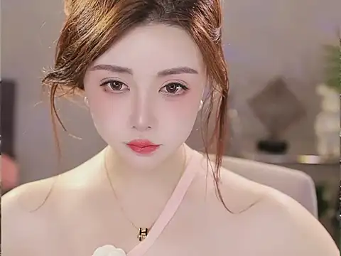 Snapshot of Qiaoqiao_ chatting on February 13, 2026, 7:19 am Qiaoqiao online show from February 13, 2026, 7:19 am