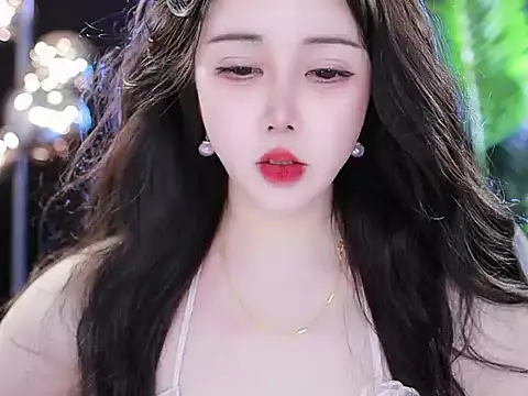 Qiaoqiao  online show from March 19, 2025, 12:56 pm