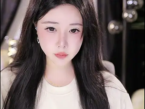 Qiaoqiao  online show from October 4, 2025, 4:30 pm