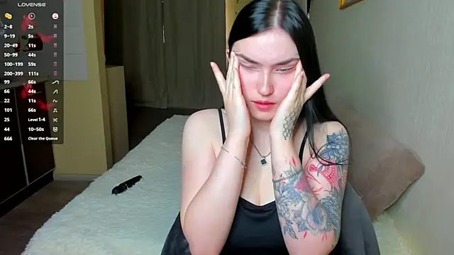 Witch Lady online show from June 10, 2026, 6:14 am