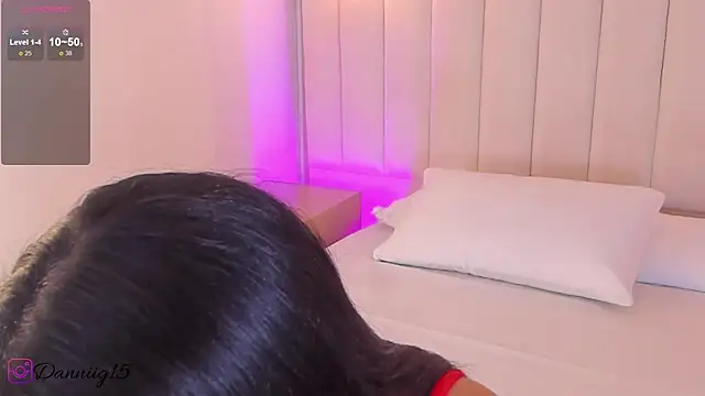 kosmic Angel online show from January 13, 2026, 1:37 pm