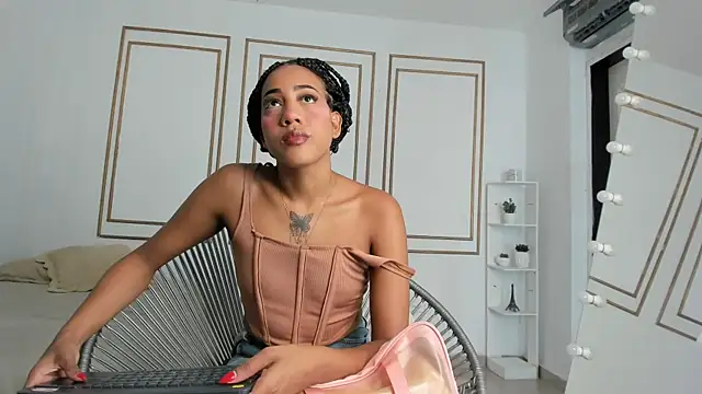 flavia cruz online show from September 21, 2025, 7:41 pm