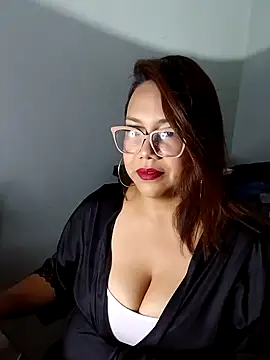 Snapshot of rainhavenus2024 chatting on January 7, 2025, 12:45 am rainhavenus2024 online show from January 7, 2025, 12:45 am