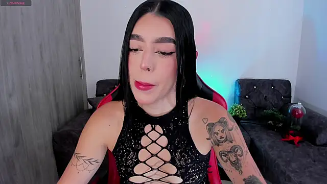 zoee jackson online show from May 6, 2026, 8:57 pm