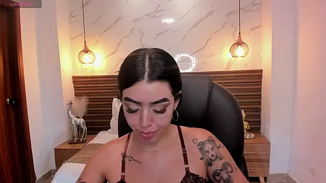 zoee jackson online show from July 29, 2026, 6:40 pm