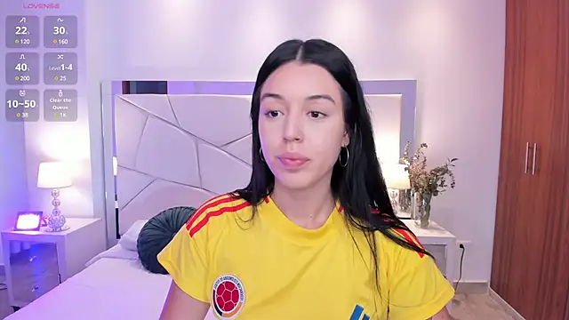 zoee jackson online show from March 20, 2025, 7:14 pm