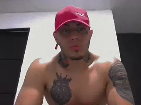 Snapshot of JAXXX367 chatting on February 10, 2025, 8:31 pm JAXXX367 online show from February 10, 2025, 8:31 pm