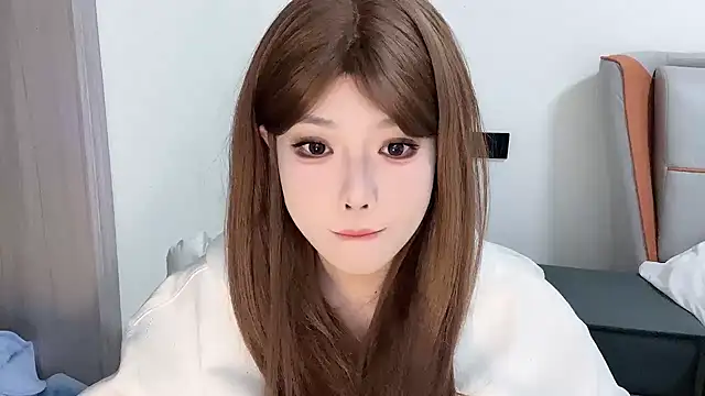 Q-ing online show from February 17, 2025, 4:06 pm