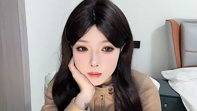 Q-ing online show from February 14, 2025, 2:12 pm