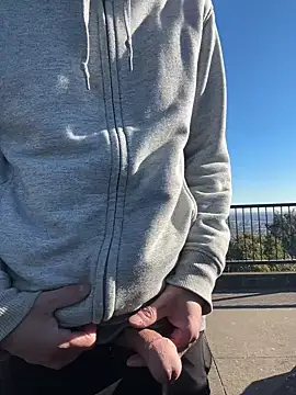 takuyapp online show from January 4, 2025, 12:48 am