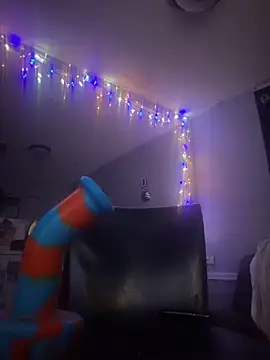 matte36  online show from November 8, 2025, 1:53 am