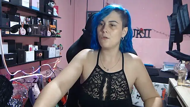 sukii93 online show from May 26, 2026, 7:56 pm