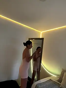 AmmyCollinsW online show from September 30, 2025, 9:21 pm