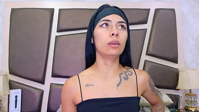 NicoleEsposito online show from July 20, 2026, 1:02 pm