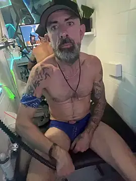 Snapshot of HandyBro chatting on February 11, 2026, 9:36 pm HandyBro online show from February 11, 2026, 9:36 pm