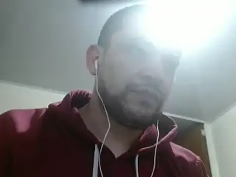 camiloking1720 online show from February 27, 2025, 10:11 am