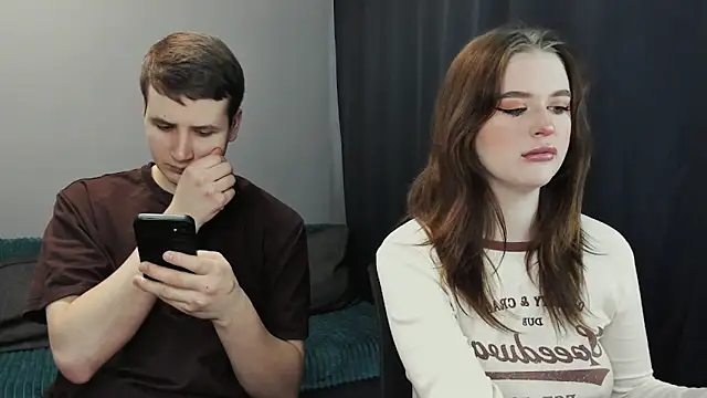 Pinku kitsune online show from March 6, 2025, 10:30 am