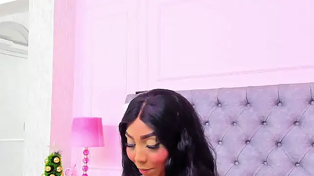 HaileeRoberts online show from November 22, 2025, 12:26 pm