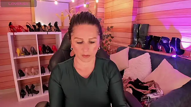 Victoria collins 1 online show from August 2, 2026, 10:13 am