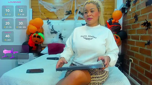 Dulcex69 online show from October 29, 2025, 10:14 am