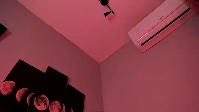 ALICEPOIXXXON online show from September 10, 2025, 11:15 pm